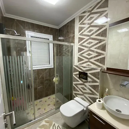Villa Ozel Havuzlu, Gurultuden Uzak, Luks Villa, Merkezi Konum Aydin
