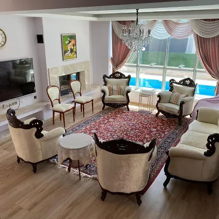 Villa Ozel Havuzlu, Gurultuden Uzak, Luks Villa, Merkezi Konum *